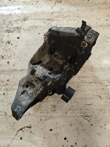 BMW 5 GT F07 2012 Halterung Lichtmaschine Diesel 180kW PLO39532