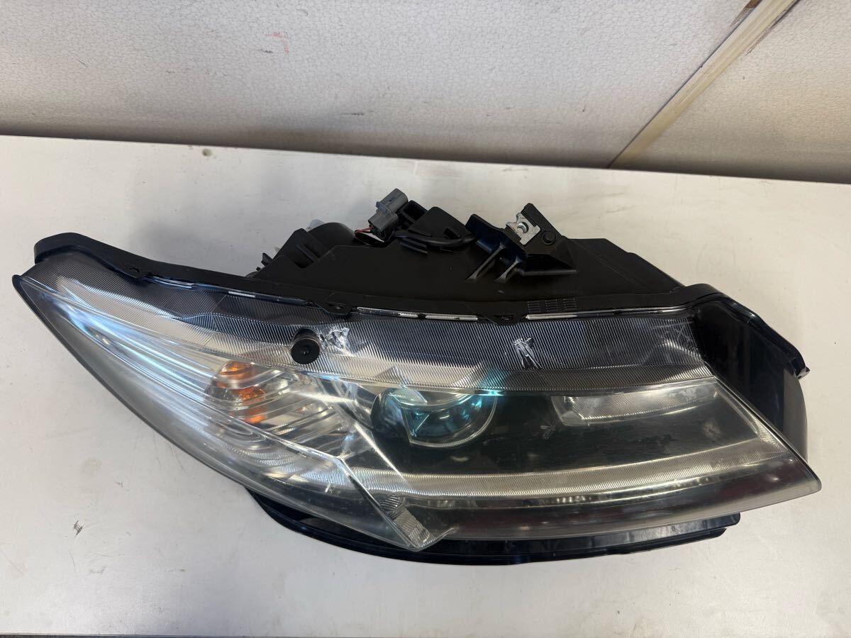 Honda CR-Z DAA-ZF1 Left Headlight 33150-SZT-J02 Koito 100