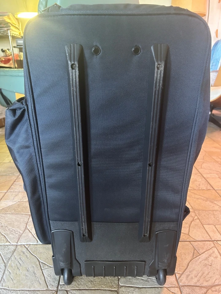 Team Red Bull Racing Puma Large Rolling Suitcase Duffel Bag Team Issue - Image 2 of 4