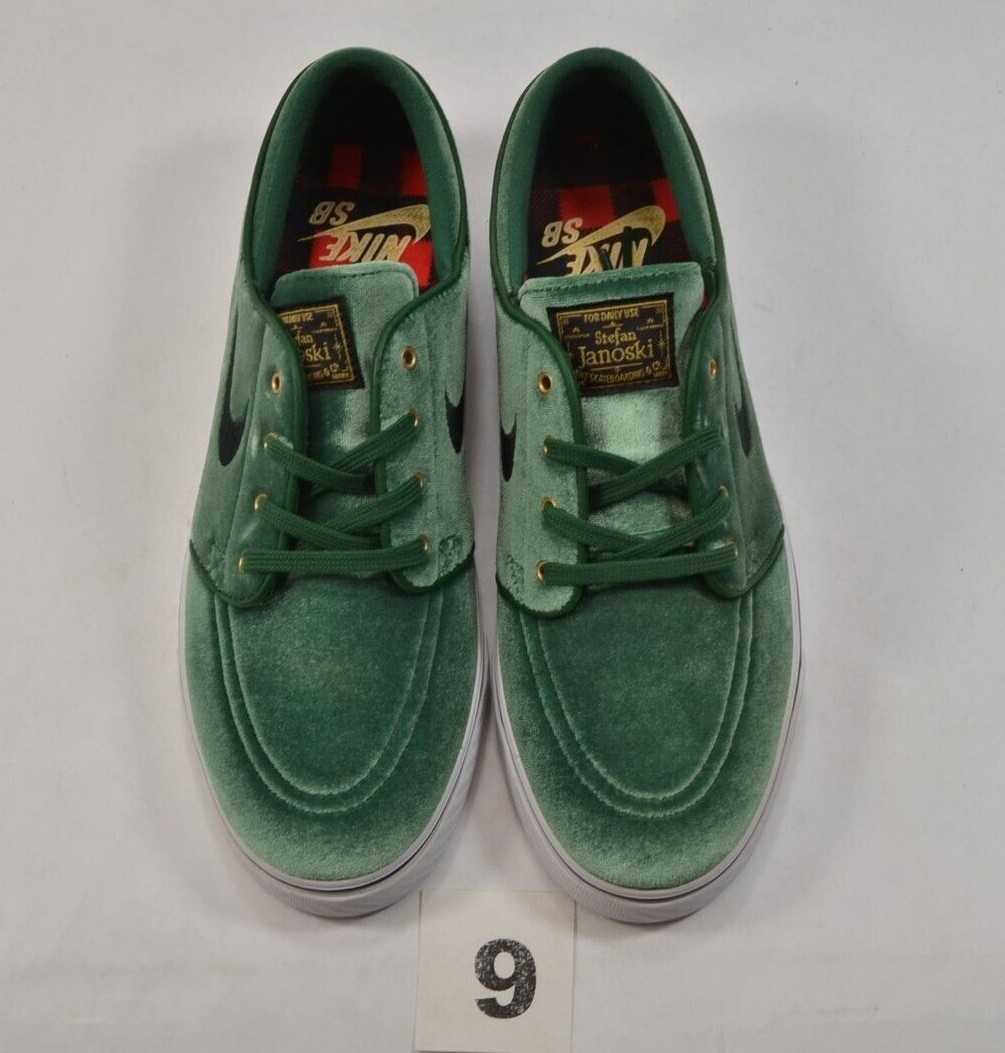 Size 9 - Nike SB Zoom Stefan Janoski Green Velvet for sale