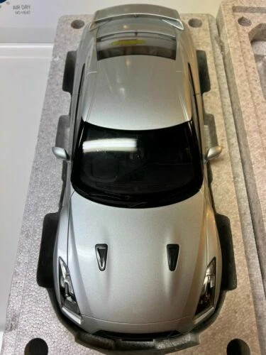 AUTOart Nissan 1:12 Diecast & Toy Vehicles