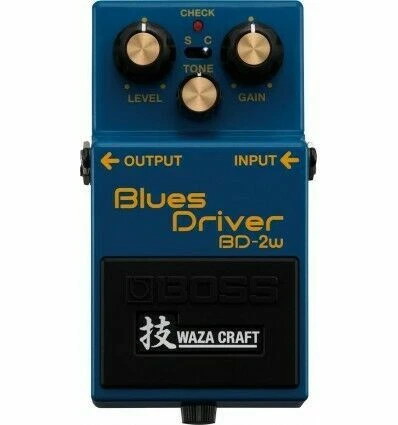 Pédales d'effets distorsion et overdrive Boss