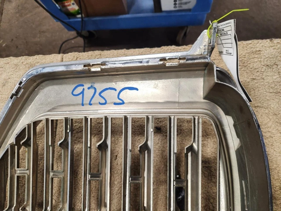 Grille Chrome Surround SLE Fits 15-20 YUKON 778771 - Image 2 of 4