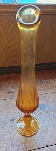 Fenton Colonial Honey Amber Thumbprint 10⅝in 1963-1975 Glass Swung Vase Vintage