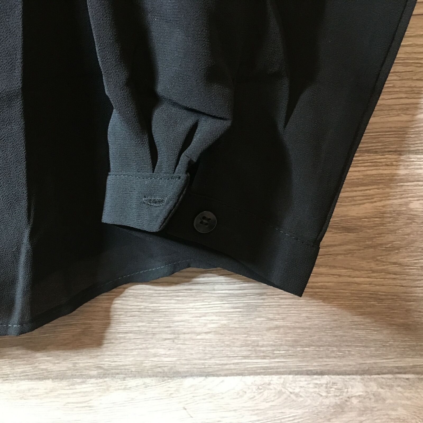 Urban Coco Womens XL Black V-Neck Long Sleeve Button Front Polyester Shirt NWT image 3