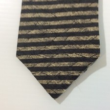 BUGATTI MENS TIE NECKTIE Italian Silk USA 4 in Black Gold Stripes