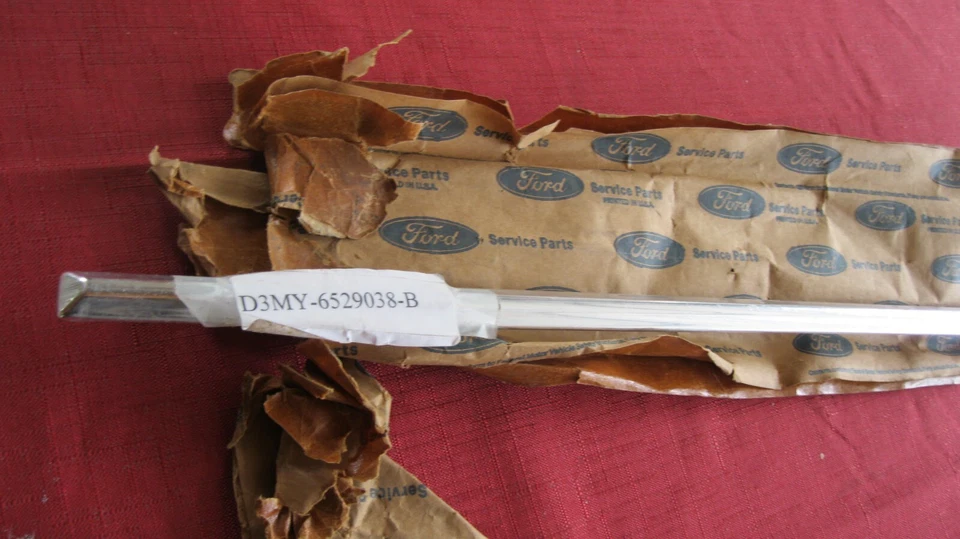 Nuevo de Lote Antiguo 1973-1974 Mercury Monterey, Marqués Cuarto Derecho Panel Moldura, ¡2 puertas! Foto 2 de 4