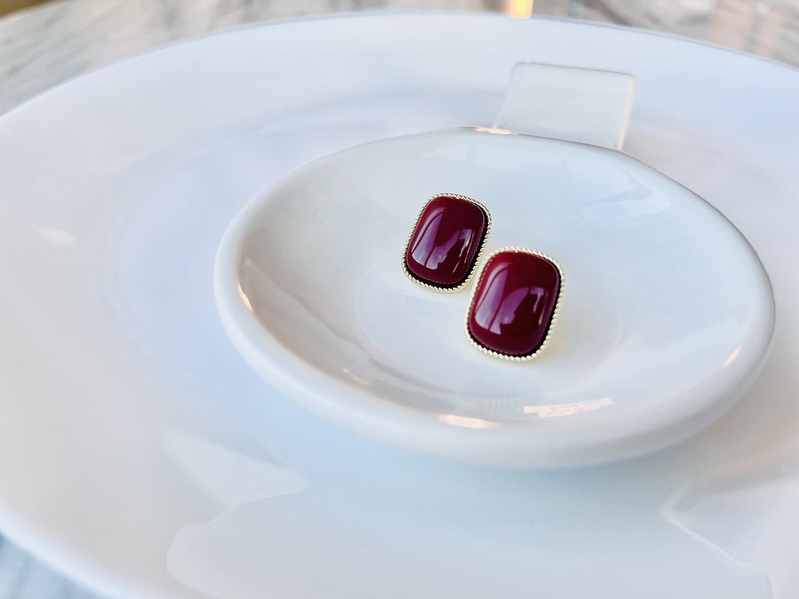 Dainty stud earrings for everyday elegance-image