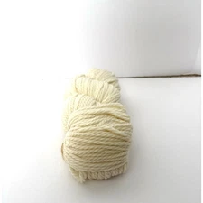 Natural Undyed Merino Wool Yarn Superwash Chunky Weight 5.3 oz 137 yards