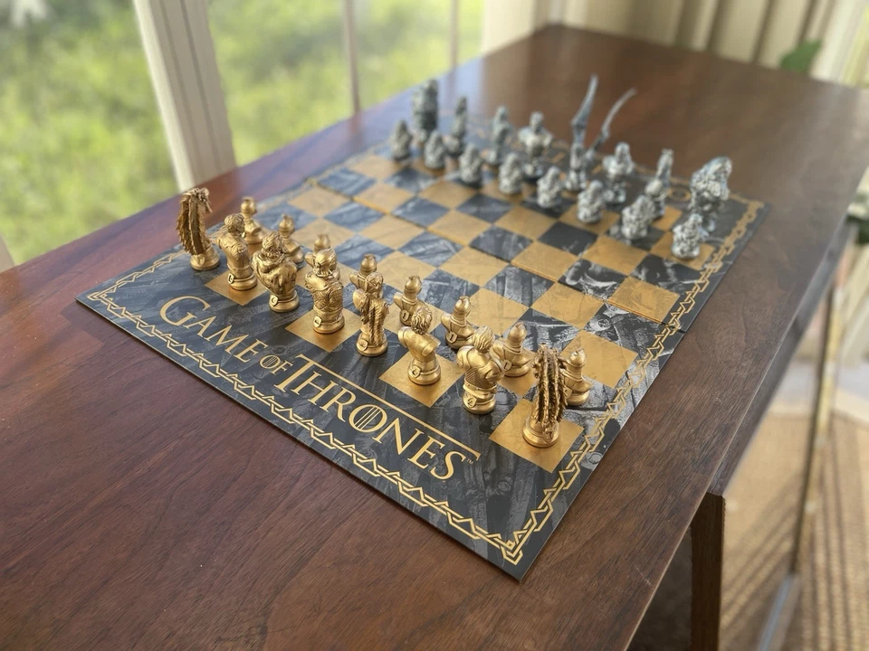 Juego de Ajedrez Coleccionista Juegos de Tronos (Caja Abierta, Nunca Jugado) Foto 2 de 4