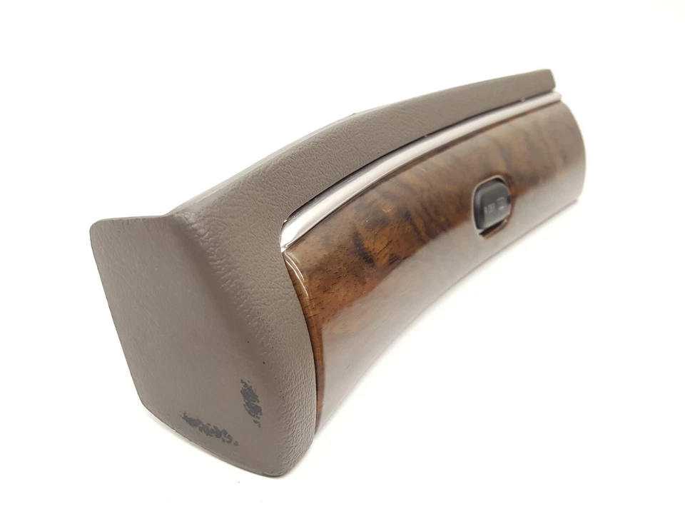 1998-02 Ford Crown Victoria OEM Rear Defrost Dashboard Bezel Woodgrain / Tan Foto 3 de 4