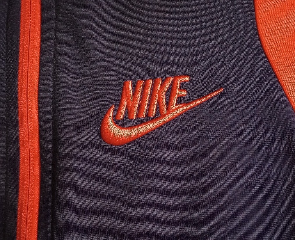 Picture 4 of 5