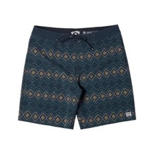 Billabong Men's Standard All Day Stripe Pro Boardshort, Stealth