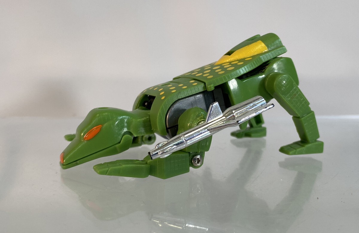 Vintage 80s LH V World Fighting Animals Lizard Invading