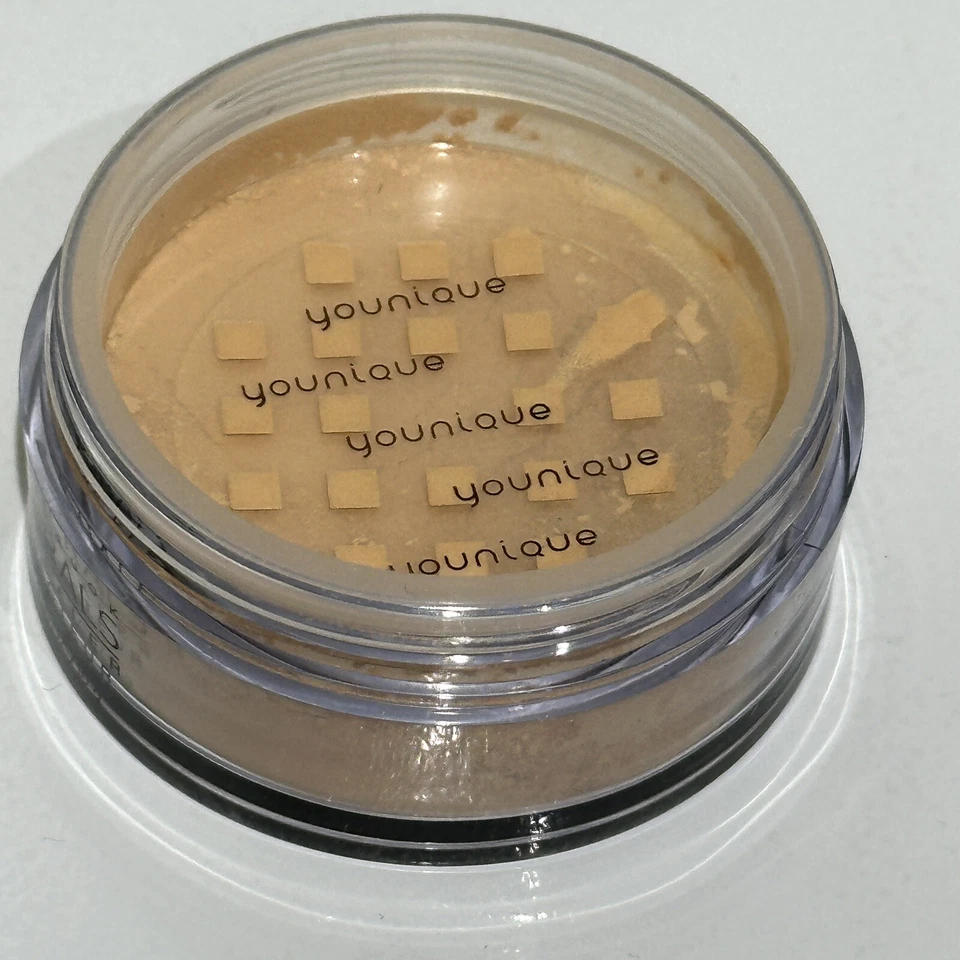 Corrector Tono YOUNIQUE Moodstruck Minerals FABULOSO - 0,35 oz/10 g Nuevo en Caja Foto 3 de 4