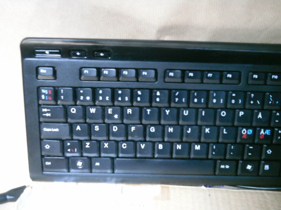 PS/2-Tastatur von Medion DN (Mod. KB08-37) /schwarz /neuwertig - Bild 3 von 4