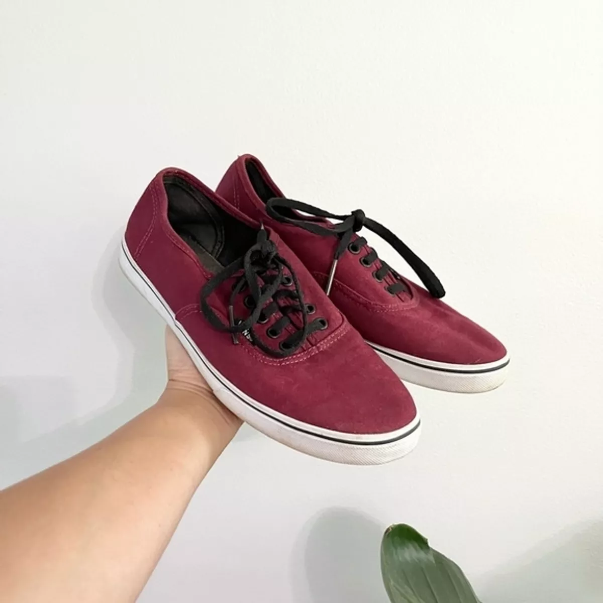 Maroon clearance vans laces