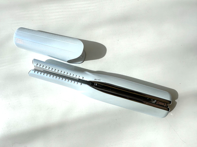 ReFa BEAUTECH FINGER IRON ホワイト ReFa Beautech Finger Iron ST Cordless Portable USB Moist Hair 12mm