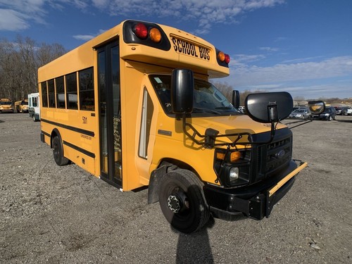 2010 FORD COLLINS BUS