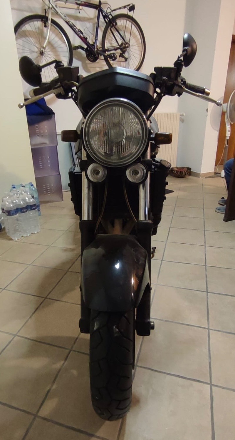 Triumph Trident 750 anno 1994 colore nero foto 2