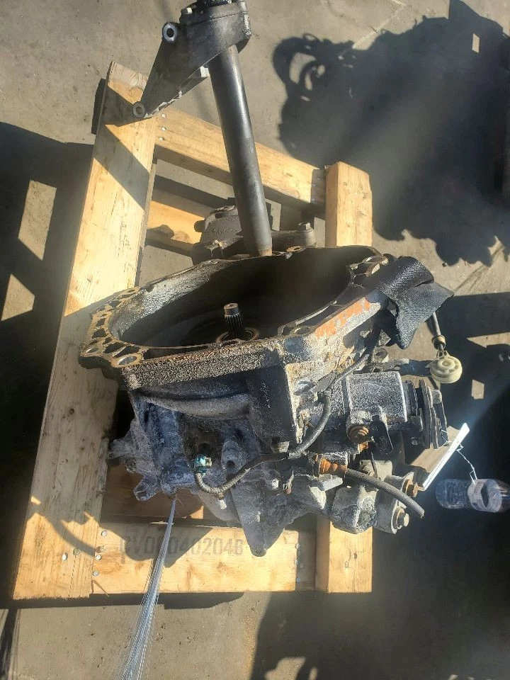 Used Manual Transmission Assembly fits: 2014 Chevrolet Sonic MT 1.4L 6 speed opt Foto 2 de 4