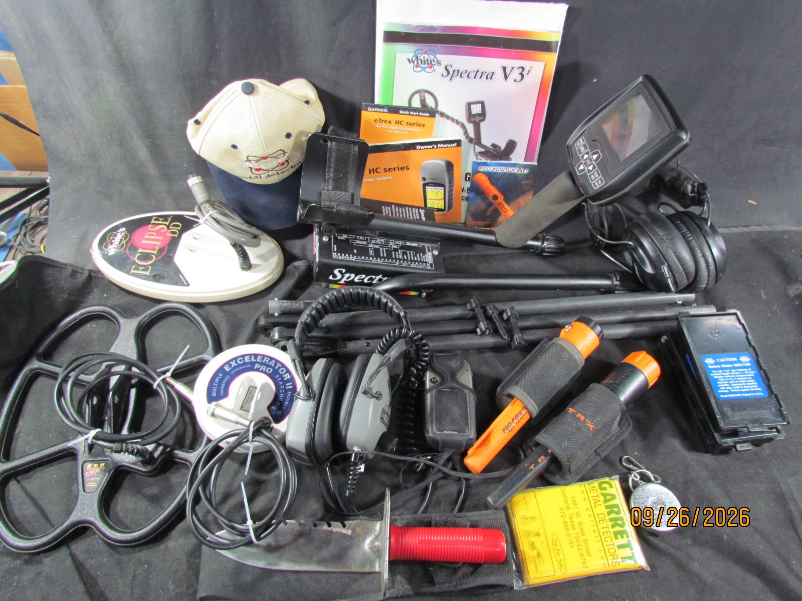 Whites Spectra V3i Metal Detector Plus Extra Coils, Shafts, Battery Packs, More