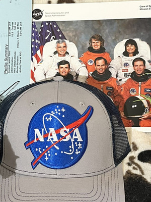 NASA STS-76 3rd Mir Docking Shannon Lucid Hat Lithograph Card JSCCL-150   Cap