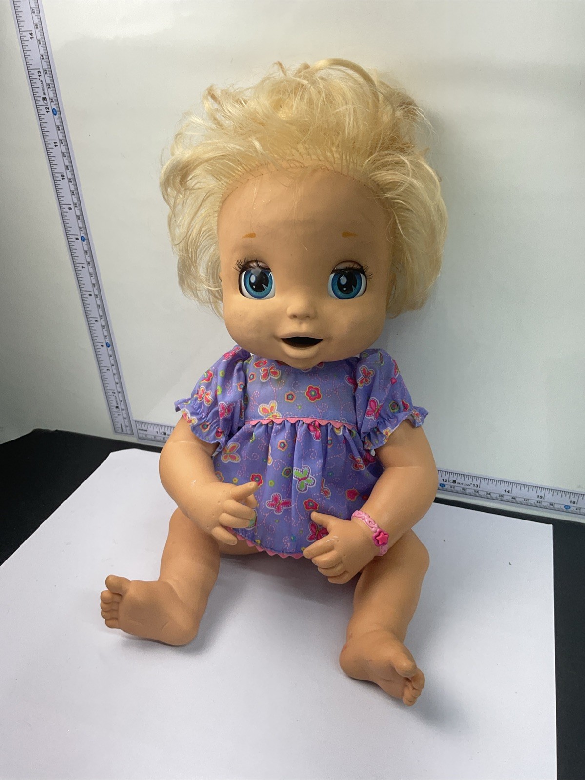 Hasbro Baby Alive Doll 2006 Soft Face Blonde Yellow Bracelet