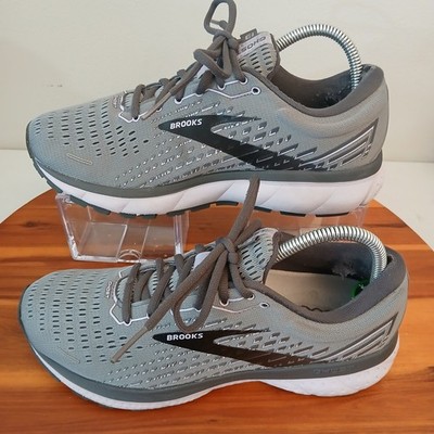Brooks Ghost 13 Womens 9 Wide D Grey Running Shoes Sneakers Athletic Gym
