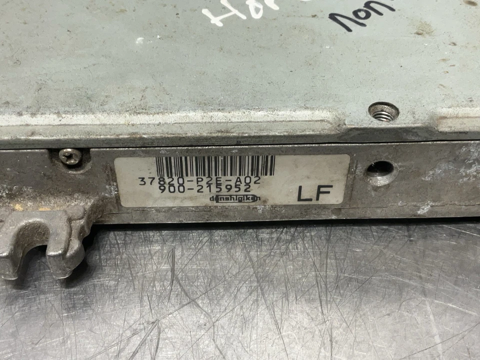 Honda Civic 1996-1997 OEM motor caja de computadora 37820-P2E-A02 D16 Foto 3 de 4
