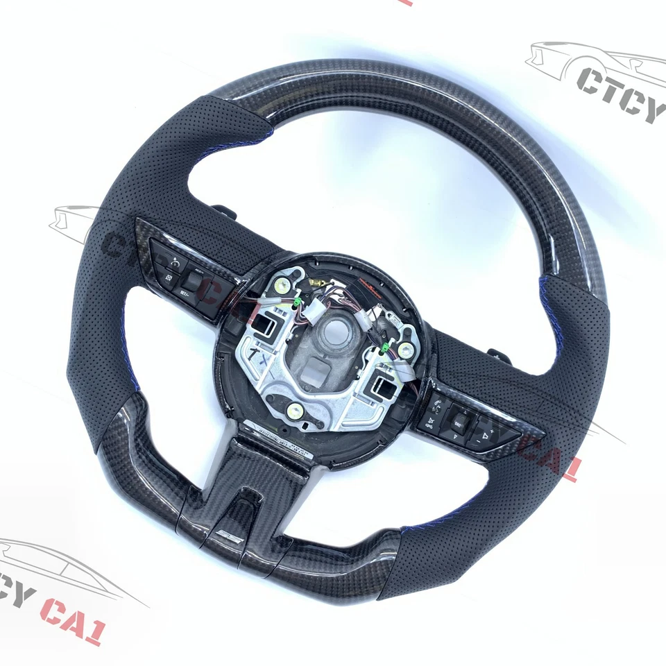 Volante de fibra de carbono personalizado para Chevrolet Camaro 10-11 cuero perforado Foto 4 de 4