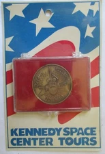 KENNEDY SPACE CENTER COLUMBIA SPACE SHUTTLE METAL COIN - NIP