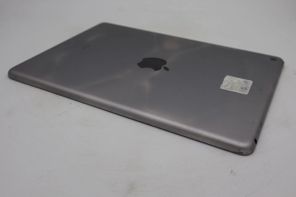 Apple iPad 5 2017 32GB Space Gray 9,7 Zoll Wi-Fi Stark Gebraucht #5336 - Bild 4 von 4