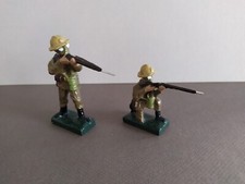 DURSO INFANTERIE AU COMBAT AVEC MASQUE A GAZ COMPOSITION époque elastolin Linéol