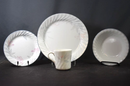 Corning Corelle 16 Piece Dinnerwear Set, 4 each Plates, Lunch plates, bowls, cup