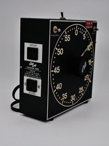 GraLab Model 300 Darkroom Timer - Picture 3 of 4