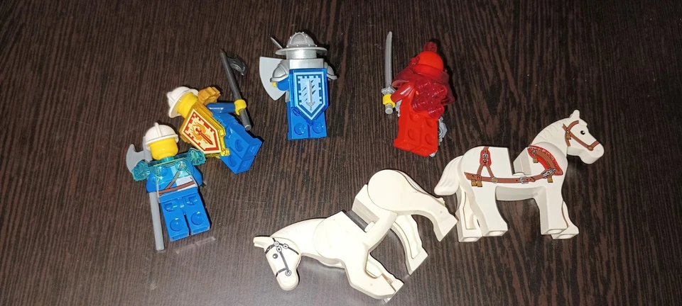 LEGO Caballeros Y Caballos Lote Personalizado Nexo Caballeros León Guardia Castillo Y Reino  Foto 3 de 4