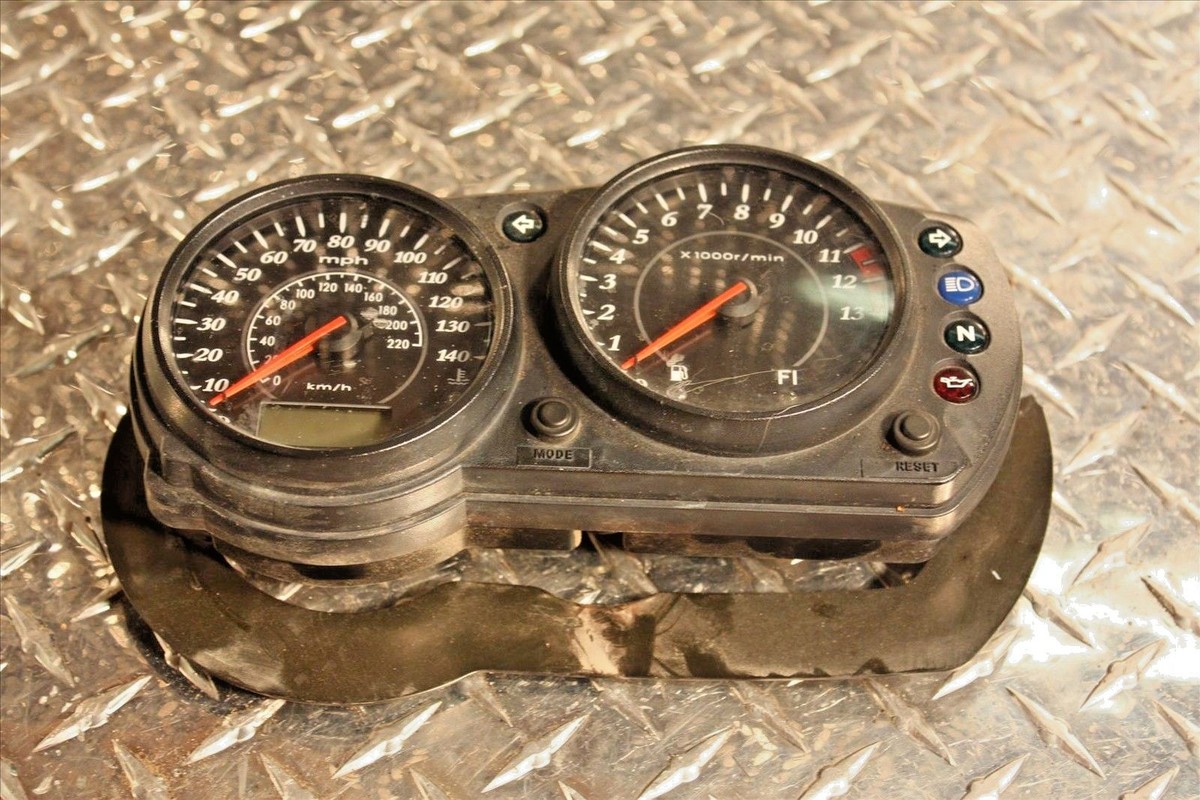 2006 KAWASAKI NINJA 650R EX 650 SPEEDOMETER CLUSTER GAUGE SPEED