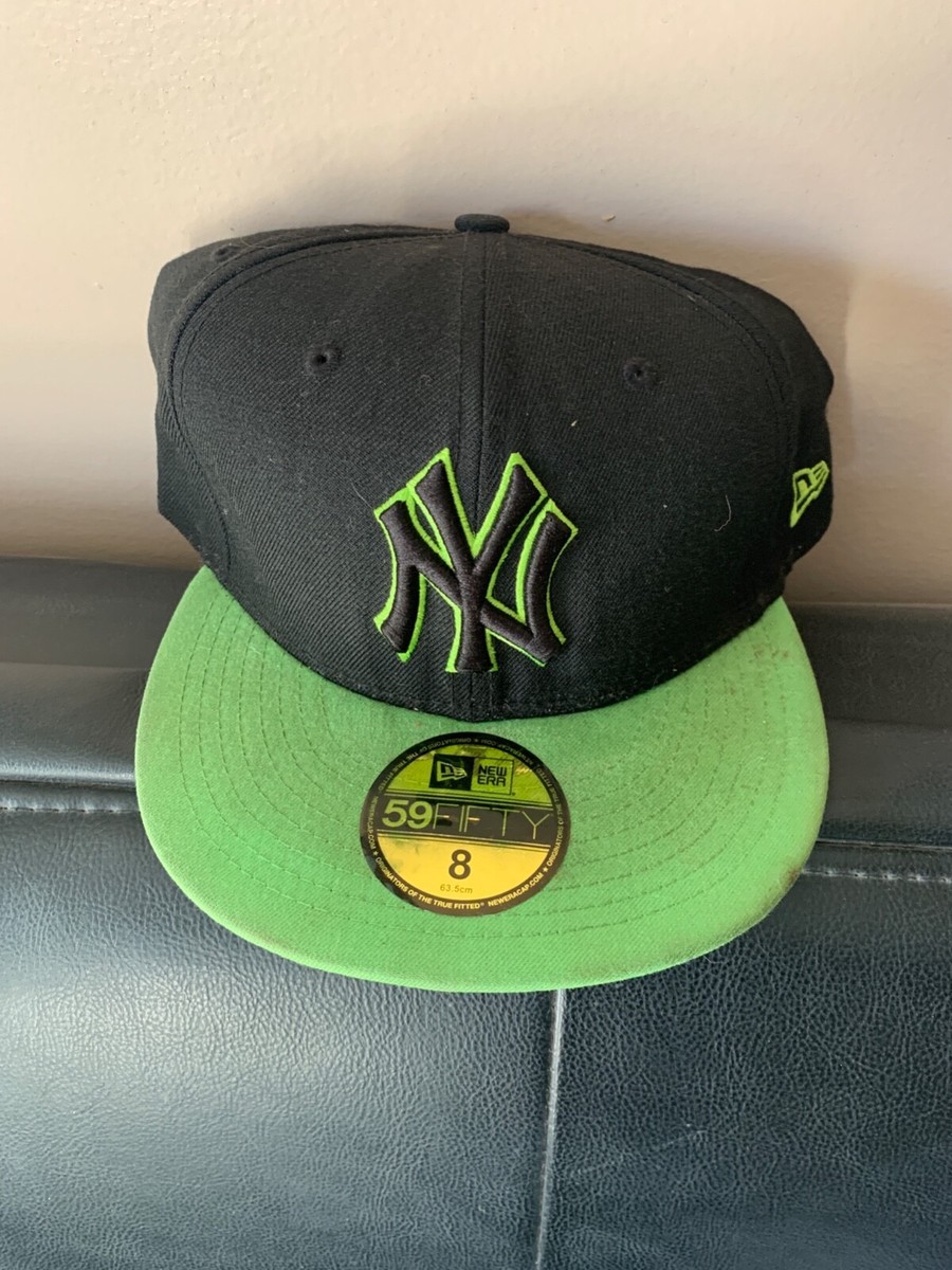 New Era NY New York Yankees 59Fifty Black and Green MLB Baseball