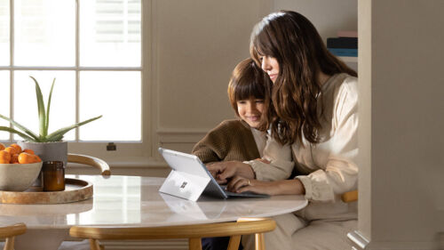 Microsoft Surface Pro Signature Type Cover - Ice Blue RRP £149.99 - Picture 3 of 8