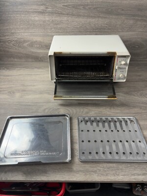 Vintage TOASTMASTER Toaster Oven White Model 339A 339 Tested