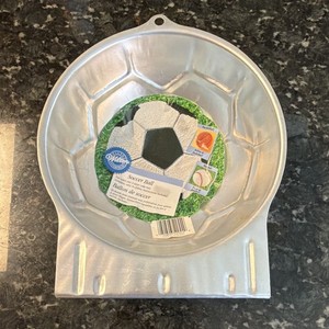Wilton Soccer Ball Shaped Cake Pan Aluminum Silver Non-Stick 450°F 2105-0244