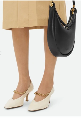 Decolte Bottega Veneta a catena affilata in pelle stropicciata sale marino taglia EU 38 $1350