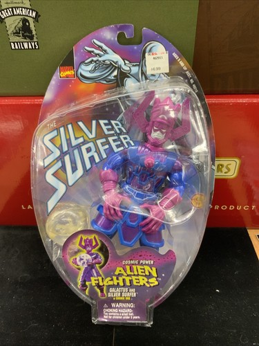 Toy Biz Marvel Comics Galactus & Silver Surfer Cosmic Orb Alien Fighters - Picture 1 of 3