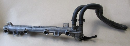 VW Audi Seat Skoda Einspritzleiste Kraftstoffverteiler 036133319