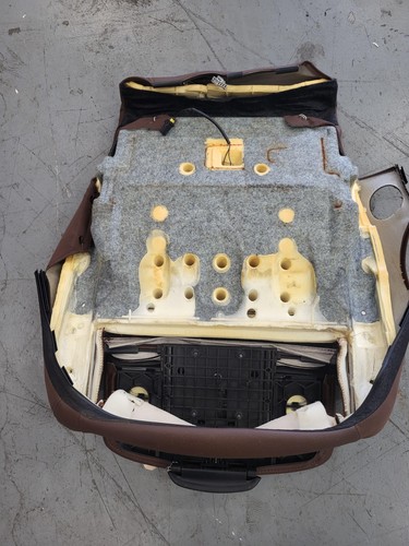 ALFA ROMEO STELVIO 2018 Front Right Seat Lower Cushion Leather 17-19 USED OEM - Foto 2 di 3