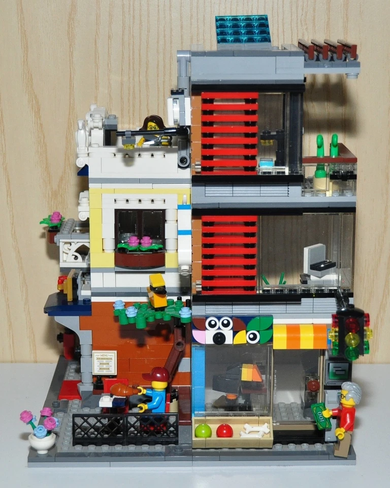 LEGO Creator 31097 Townhouse Pet Shop & Café, foto 3 di 5