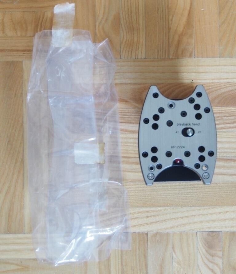 1 x TECHNICS RP 2224 2/4 TRACK HEAD BLOCK STEREO! NOS! NEW 1 x TECHNICS RP 2224 2/4 TRACK HEAD BLOCK STEREO! NOS! NEW