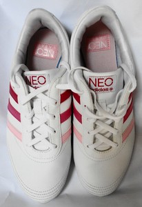 neo label trainers