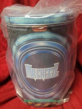 Mezco Toyz One:12 Collective DC Comics Mr. Freeze Deluxe Action Figure Tin 77480